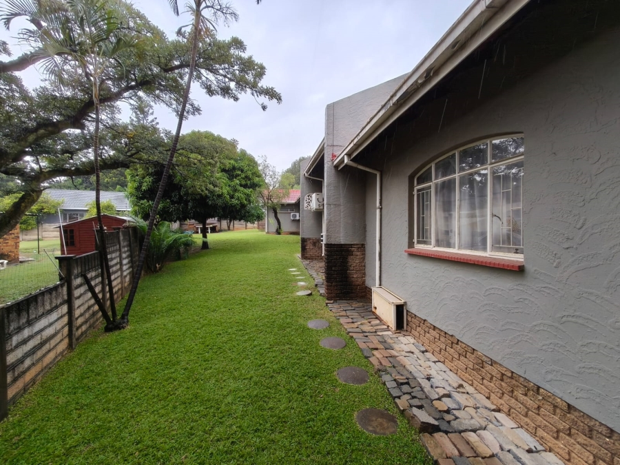 4 Bedroom Property for Sale in Safari Gardens North West